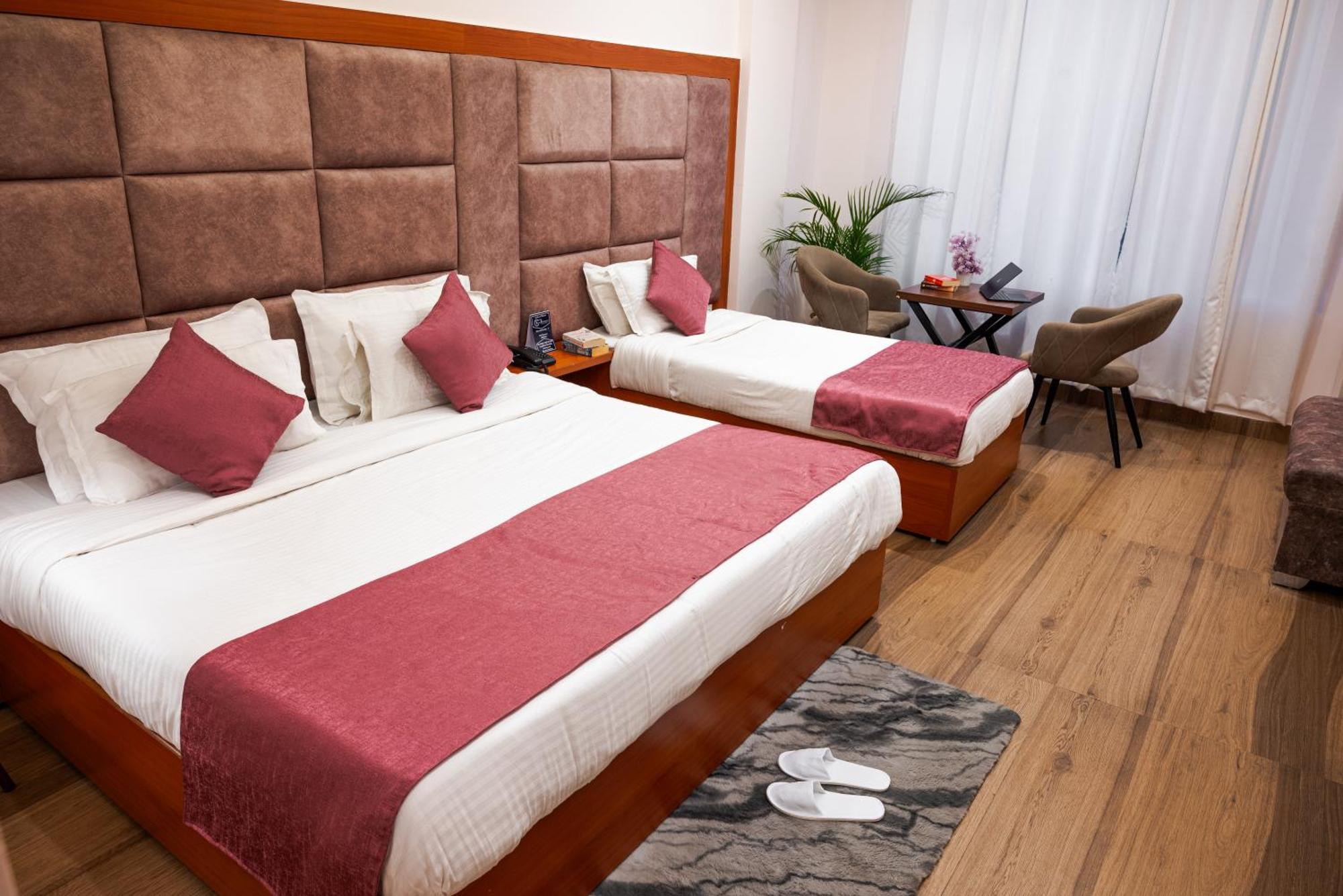 Hotel Sagar Residency - Best Mountain View Hotel In Pālampur Exterior photo