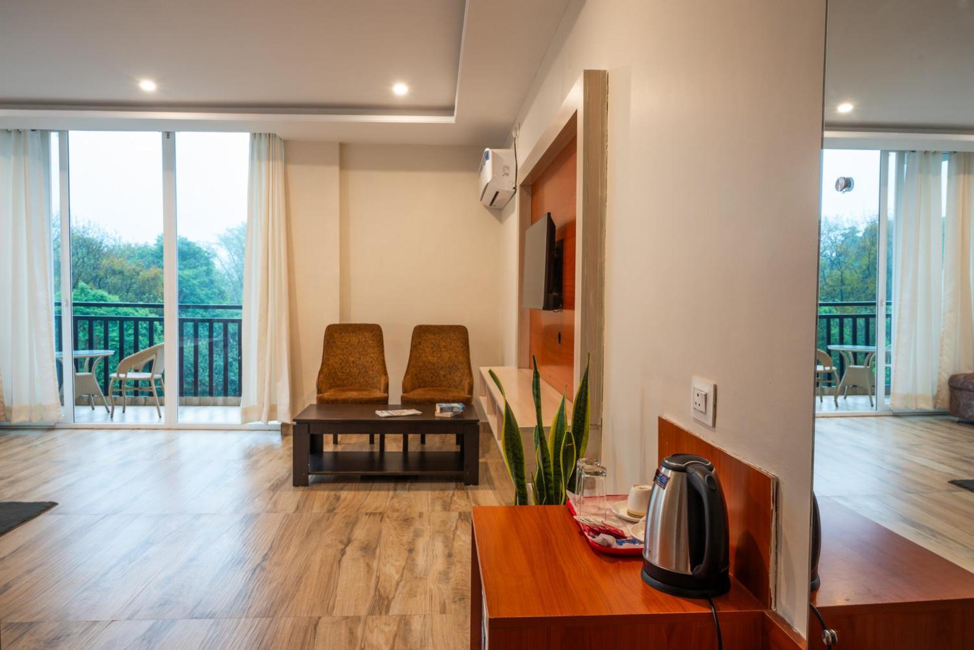 Hotel Sagar Residency - Best Mountain View Hotel In Pālampur Exterior photo